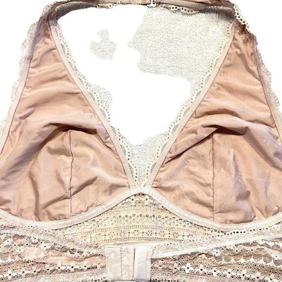 VICTORIA’S SECRET BLUSH PINK LACE BRALETTE SIZE LARGE - Picture 5 of 10